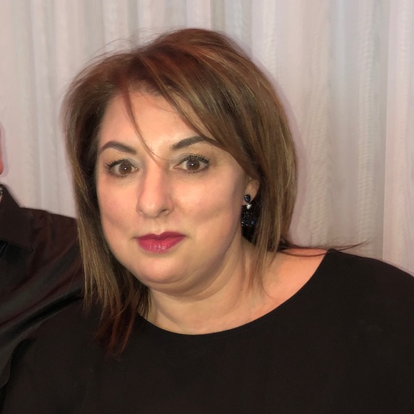 Meet your Posher, Carmie - Picture 1 of 1